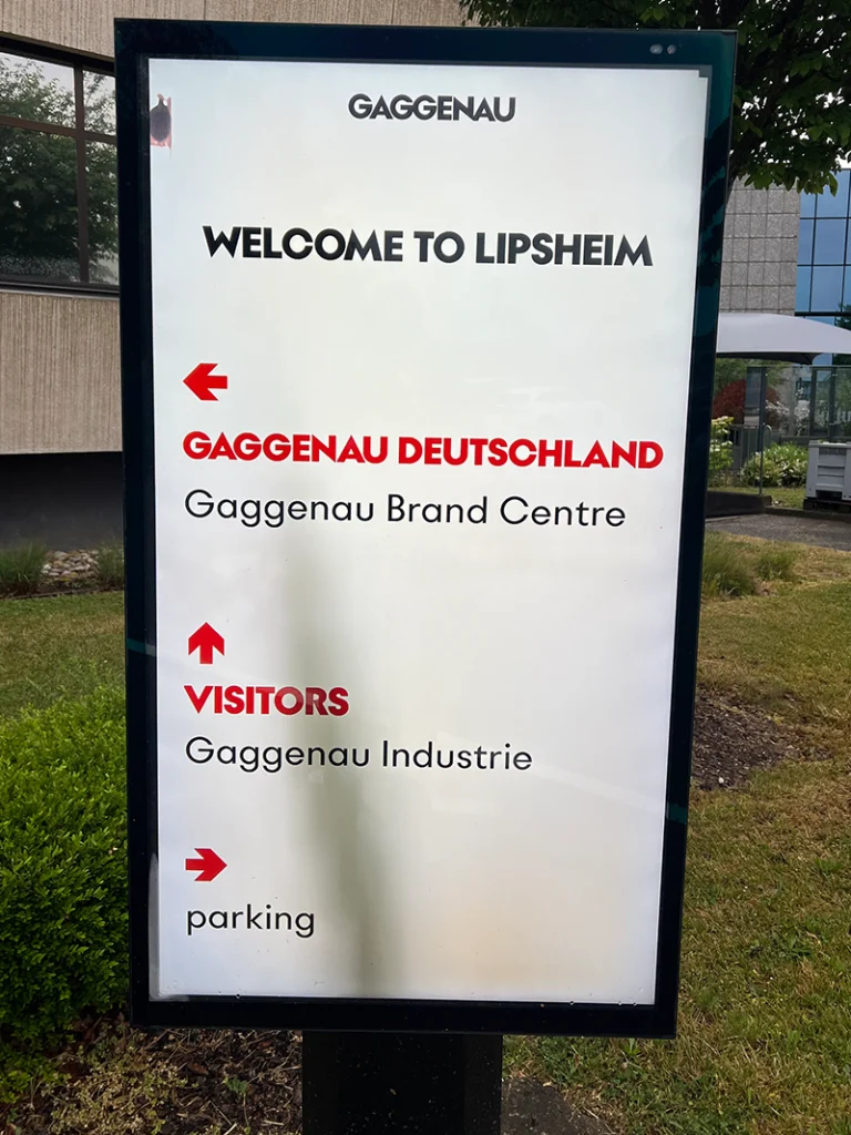 Besuch bei Gaggenau. Die Marke steht seit vielen Jahren für außergewöhnliche Hausgeräte, klares Design und eine technische Qualität,